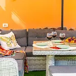Melyna Private Heated Pool וילה אדחה