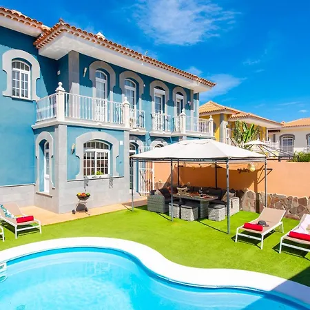 Melyna Private Heated Pool Willa