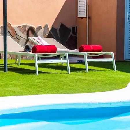 빌라 Melyna Private Heated Pool 아데제
